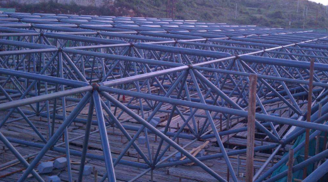 克拉玛依概述网架加工中对钢材的质量的过细恳求
